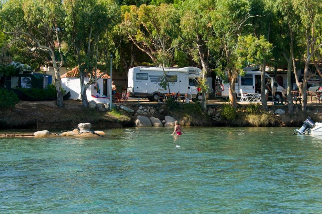 Готель Camping Baia Saraceno Палау Екстер'єр фото