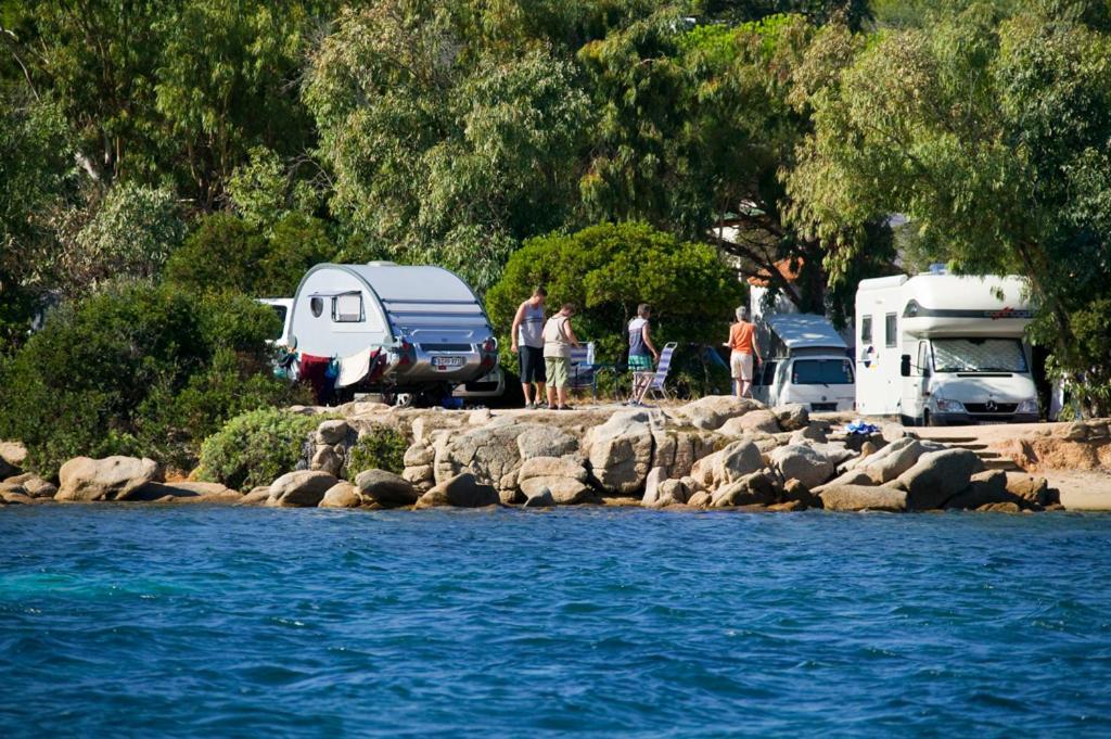 Готель Camping Baia Saraceno Палау Екстер'єр фото