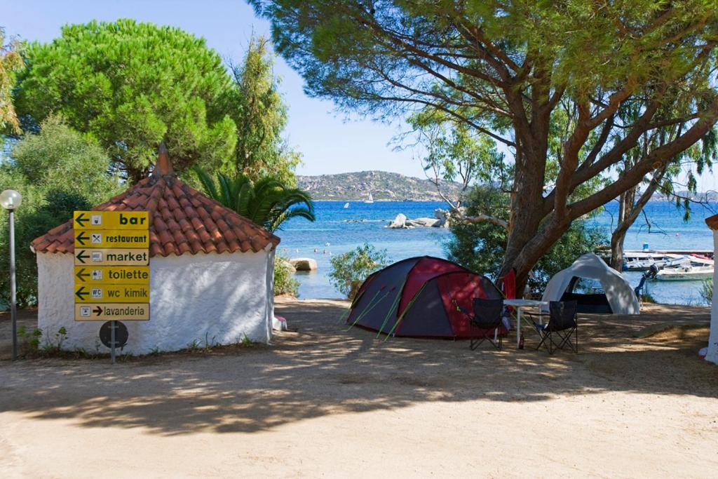 Готель Camping Baia Saraceno Палау Екстер'єр фото