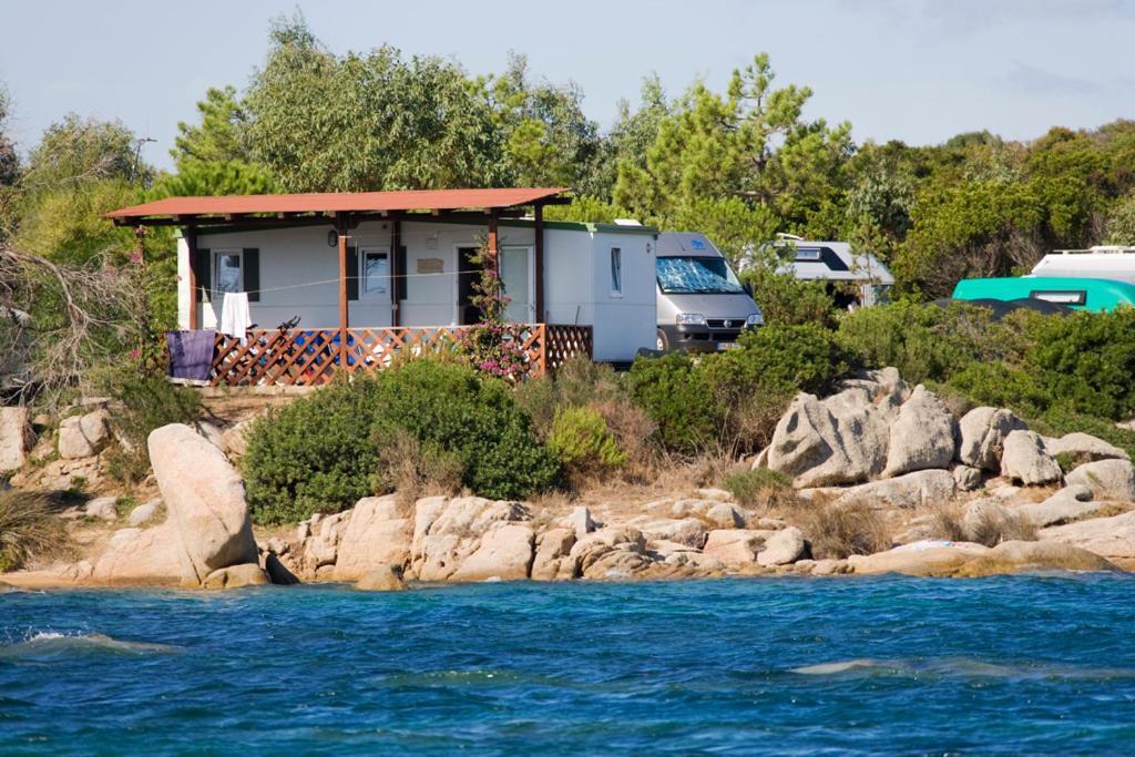 Готель Camping Baia Saraceno Палау Номер фото